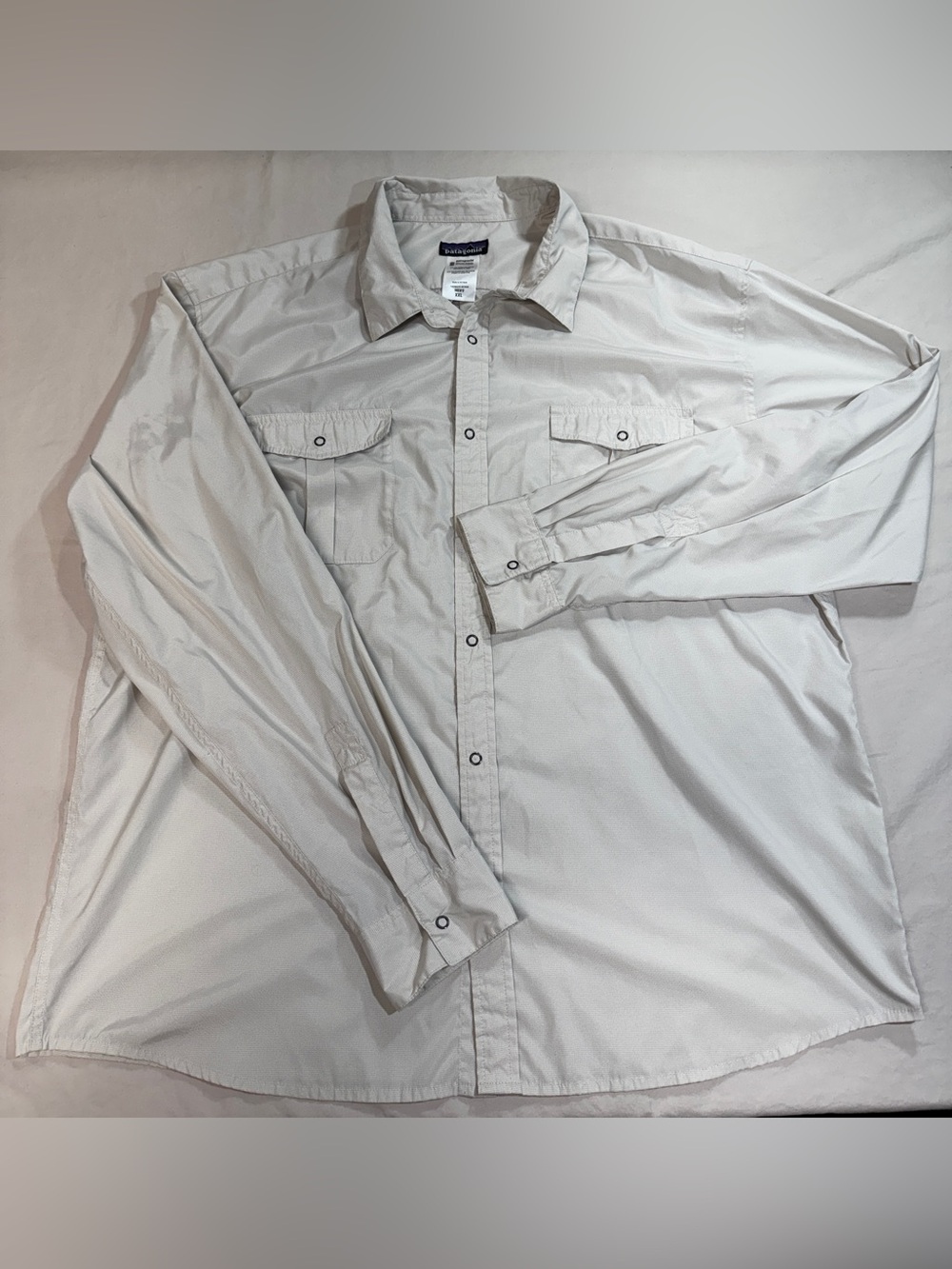 Patagonia El Ray Shirt Men’s XXL Beige Fishing Performance Outdoor Snap Buttons